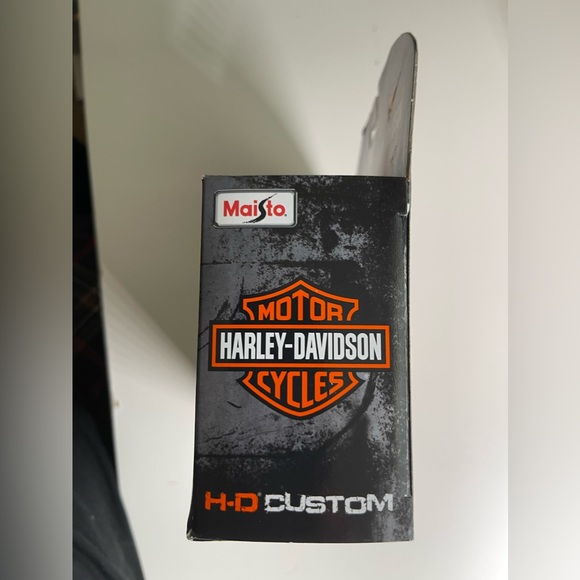 Harley Davidson-Series 40-Maisto-2015 Harley Davidson Street 750 H-D CUSTOM New - Picture 6 of 7